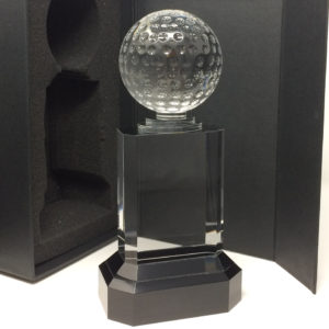 Trophée golf en verre personnalisable