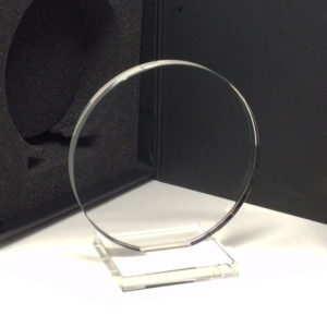 faites graver votre message dans un trophée en verre