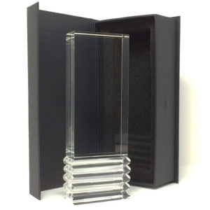 Trophée industriel contemporain en verre