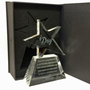 Trophée étoile asymétrique en verre